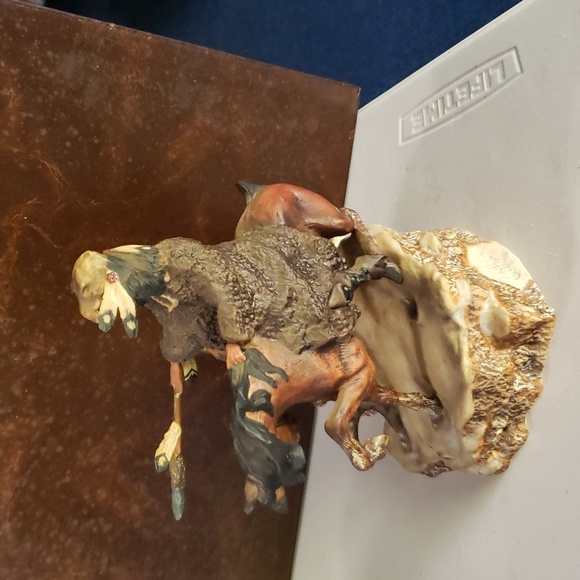 INDIAN  SPIRIT OF THE WEST  WIND  Indian statue - Picture 4 of 13